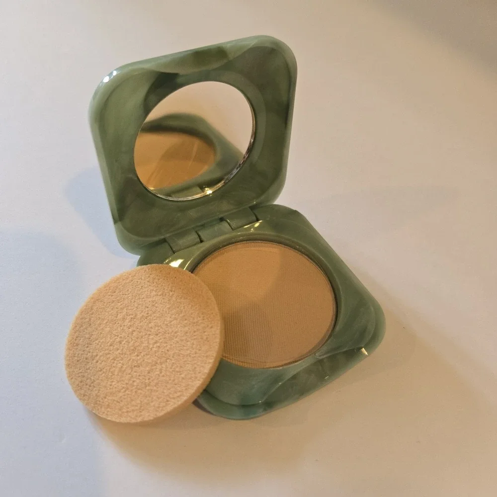 CLINIQUE Finish Pressed Powder SOFT Vanilla .07 oz 2.0 g‎ travel sz Rare NEW